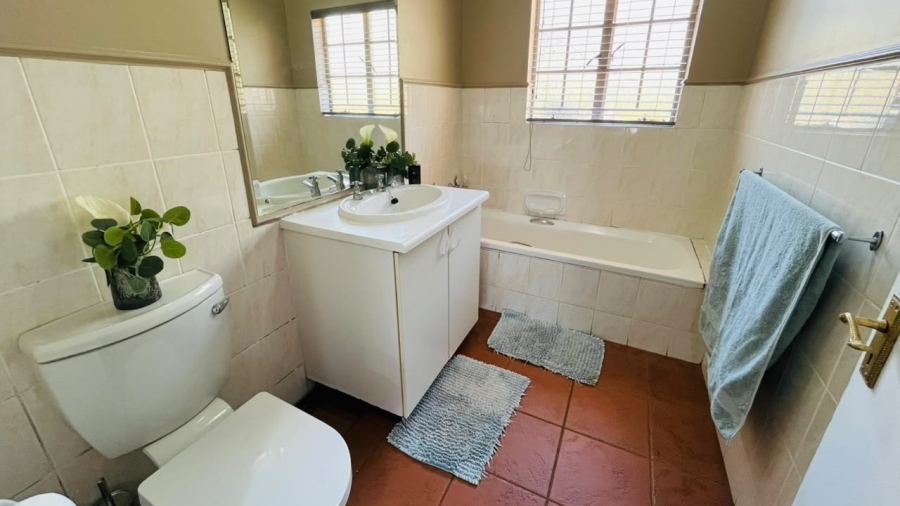 4 Bedroom Property for Sale in Cashan North West